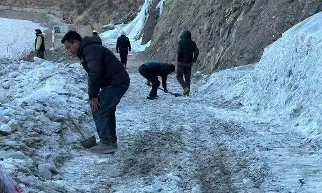 �����н�ͨ����ֻ�����չ����������ͨ����ȫ�������ٴ����·��ȫ��ͨ