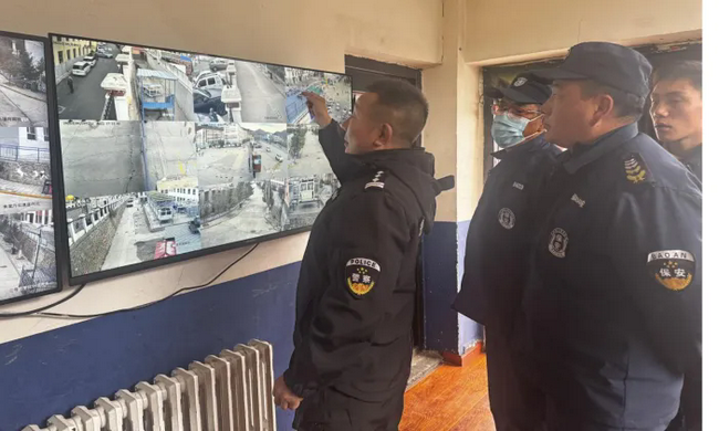 �����е����ɳ�������Ͻ��ѧУ��չ��ȫ���